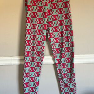 Red and Green Leggings with Geometric Pattern